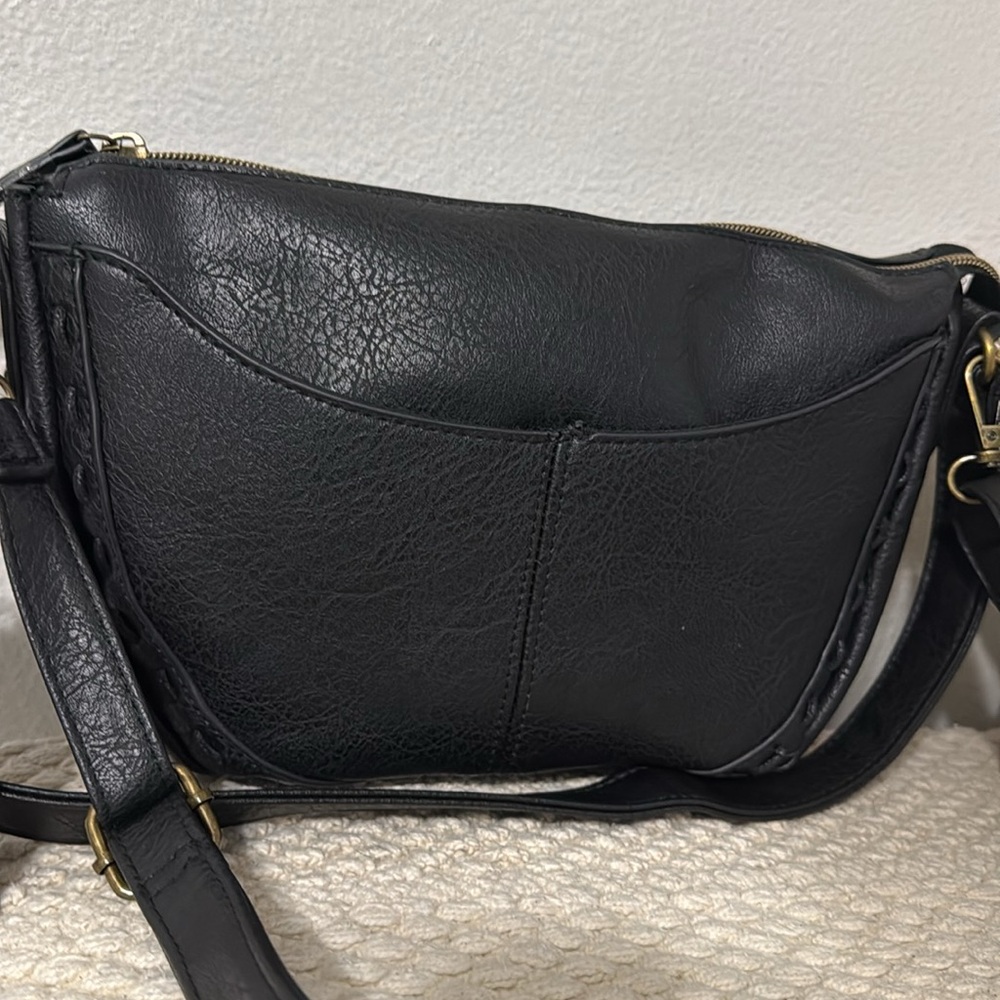 Stylish Black Shoulder Bag - Picture 2 of 10